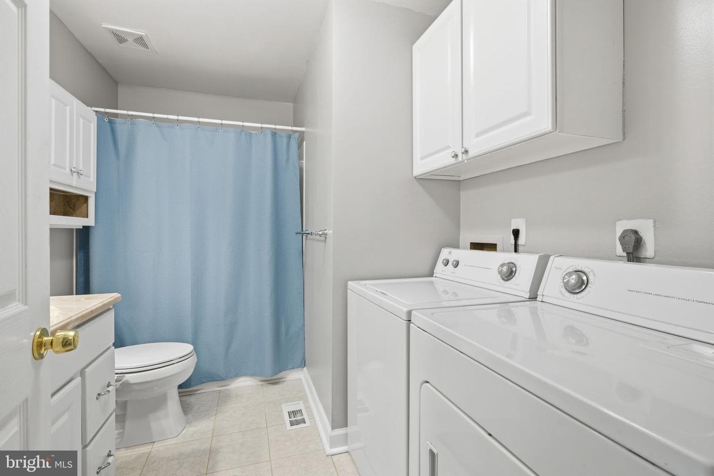 8 London Perry Court photo 18
