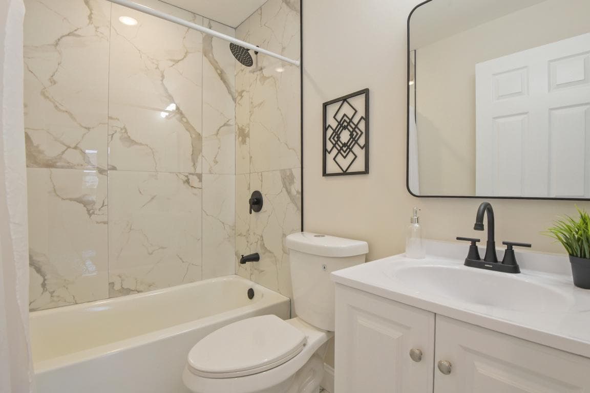 103 N Dundalk Avenue photo 19