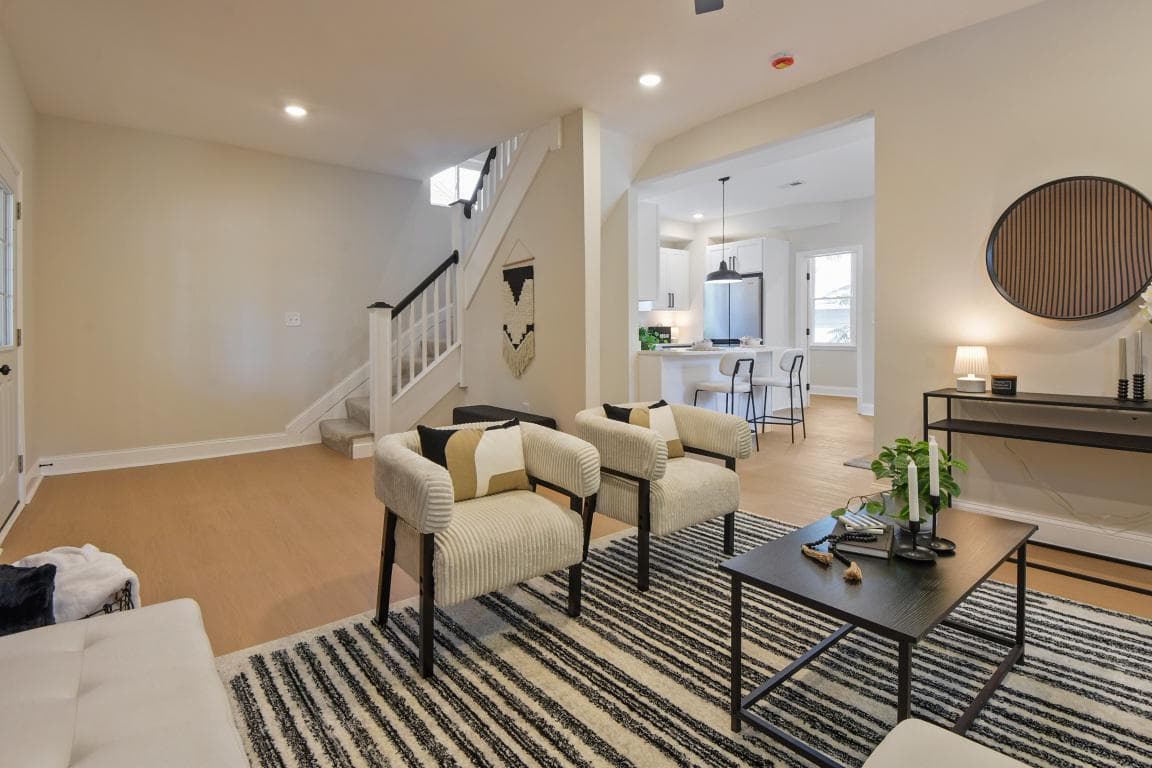 103 N Dundalk Avenue photo 9