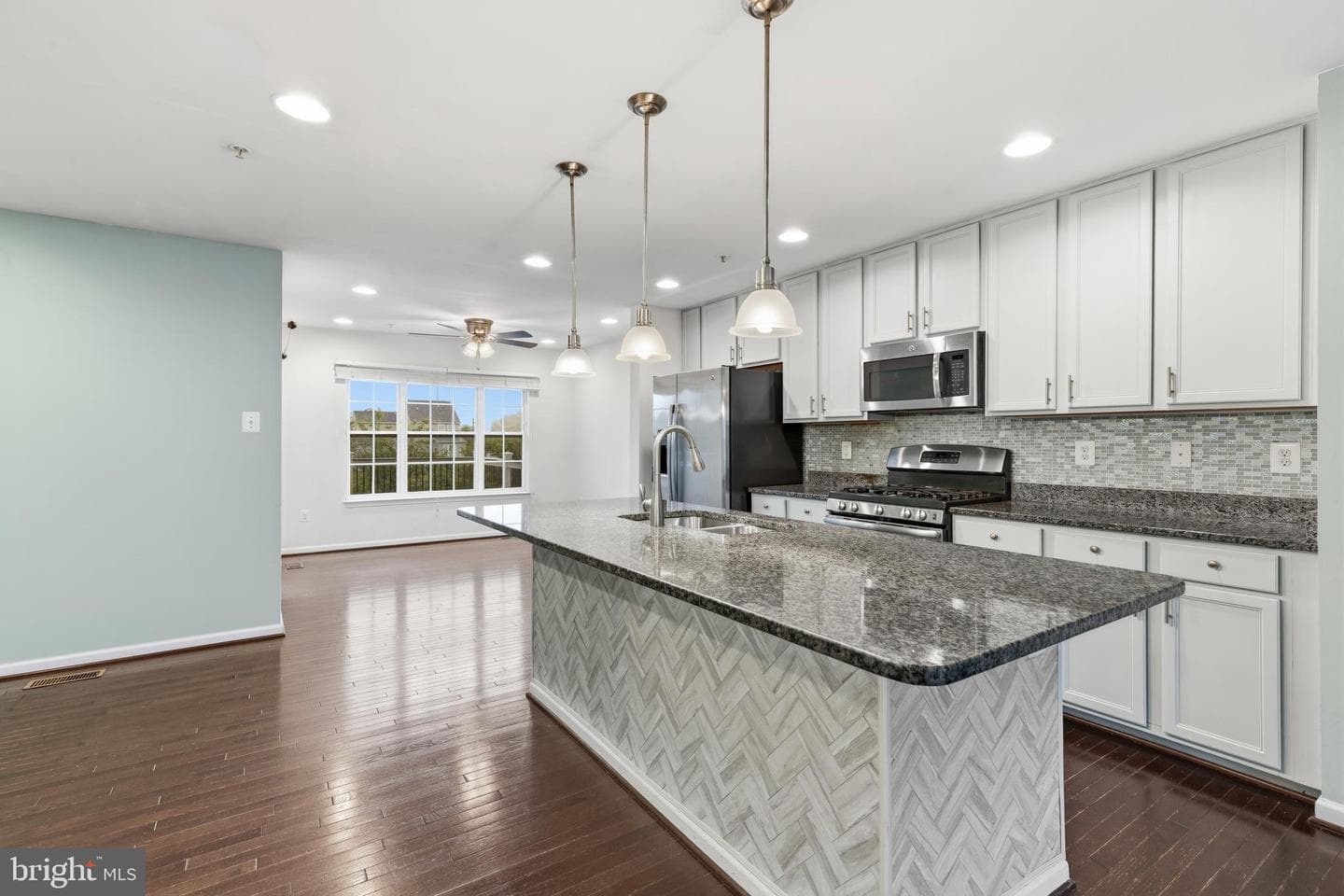 8529 Stansbury Lake Drive photo 3