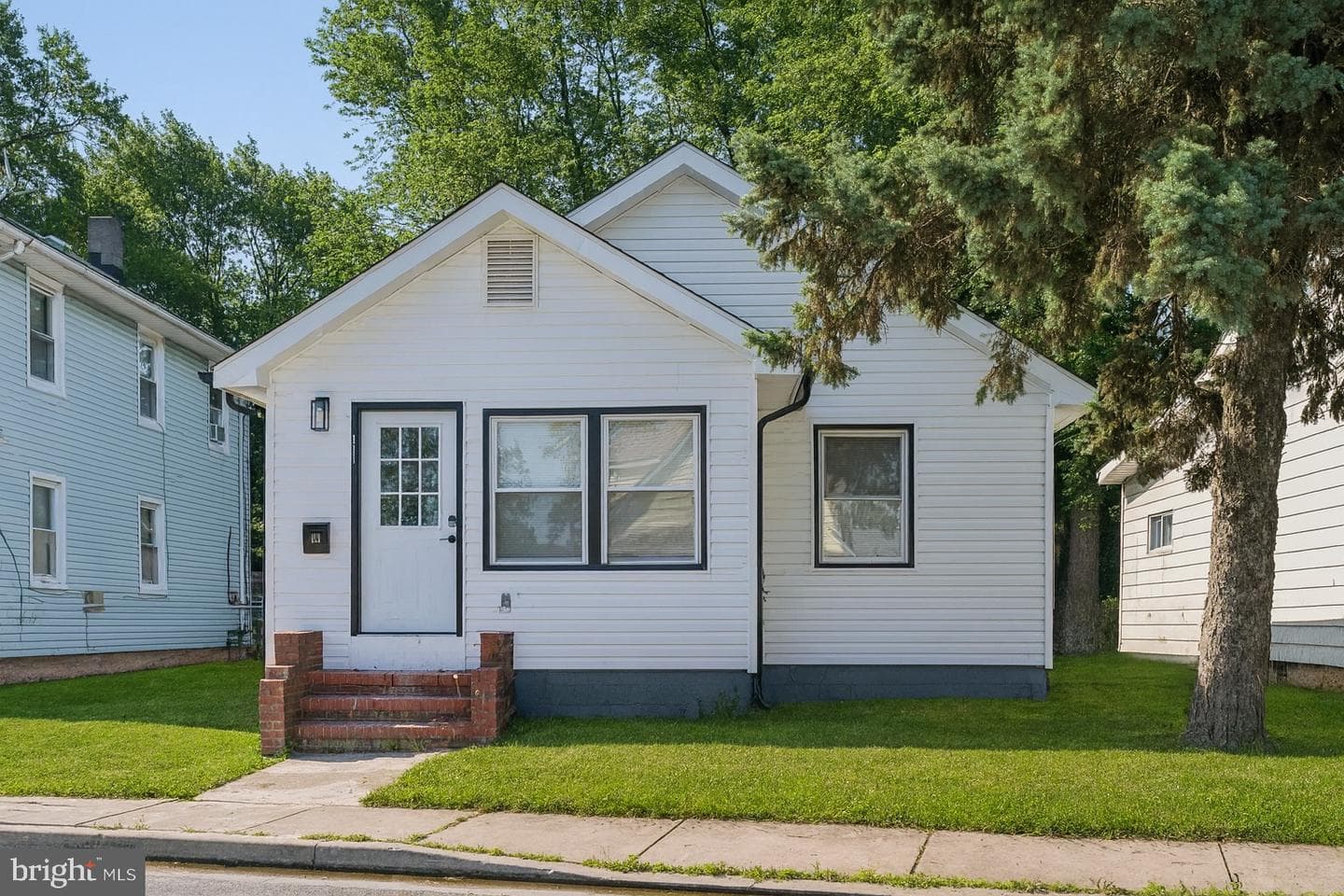 111 Oak Street, Dundalk