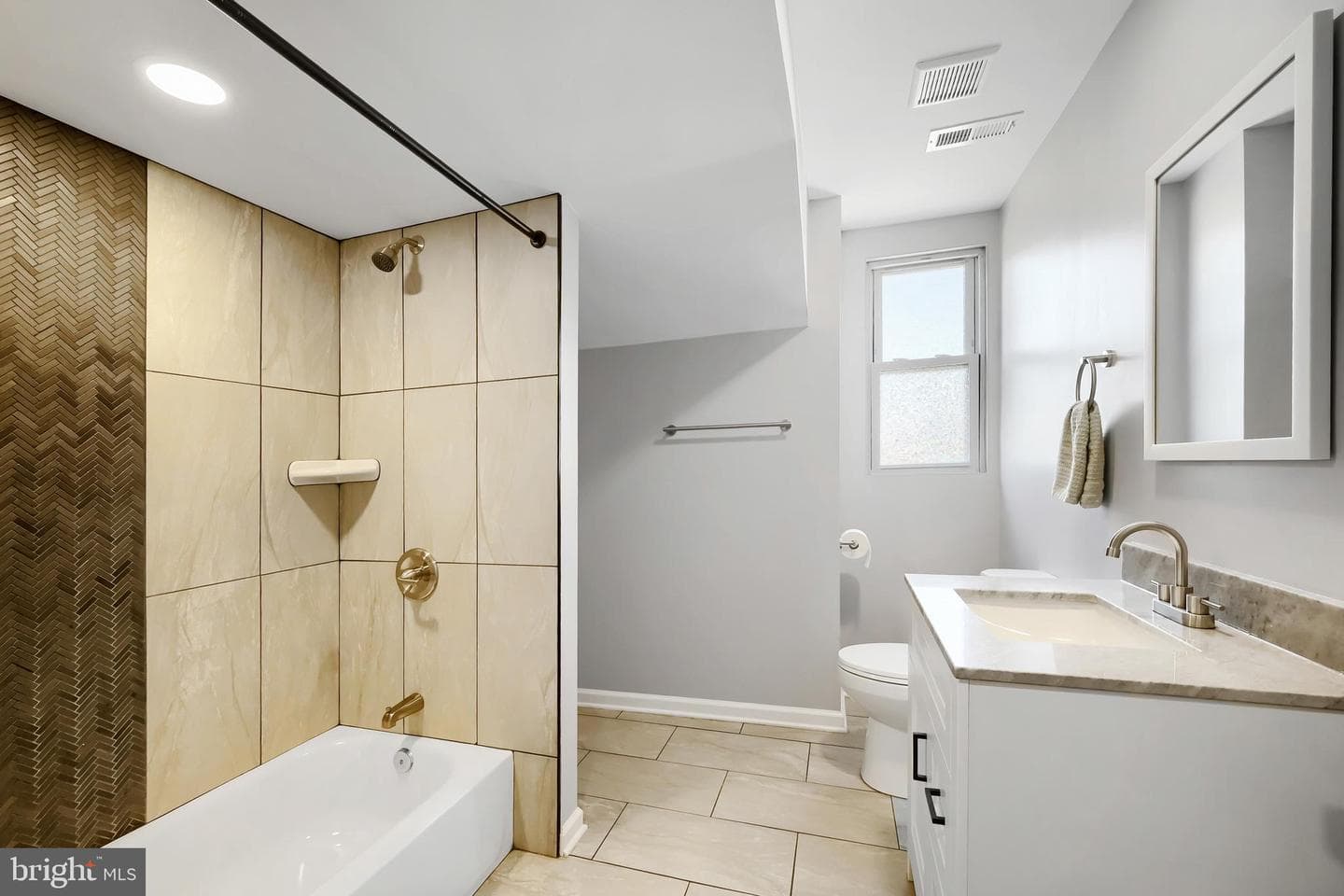 8206 Bear Creek Drive photo 19