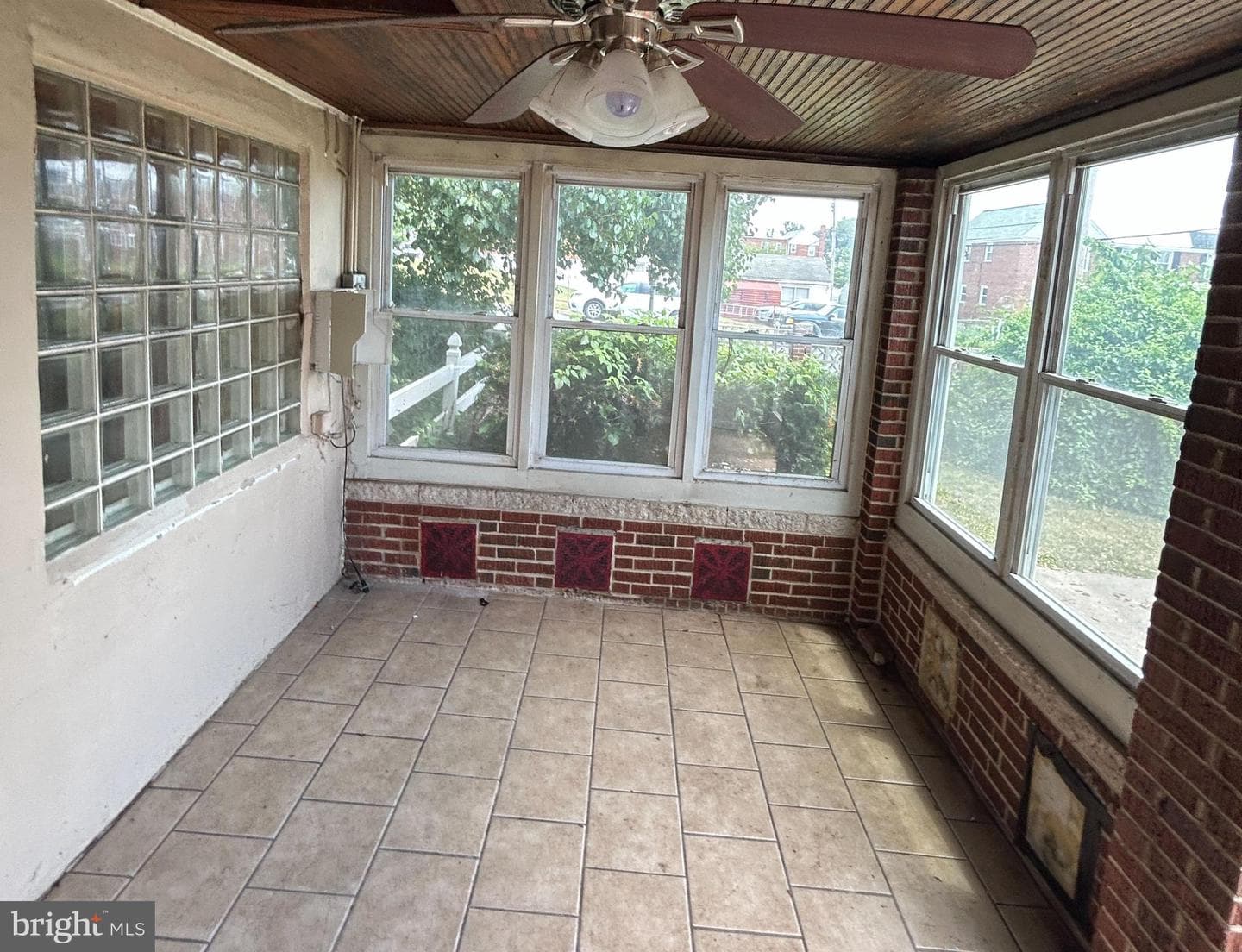 1813 Dunmere Road photo 18