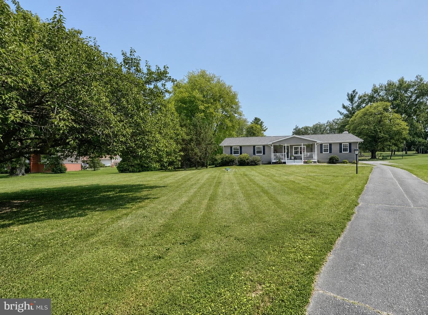 6525 Ebenezer Road photo 2