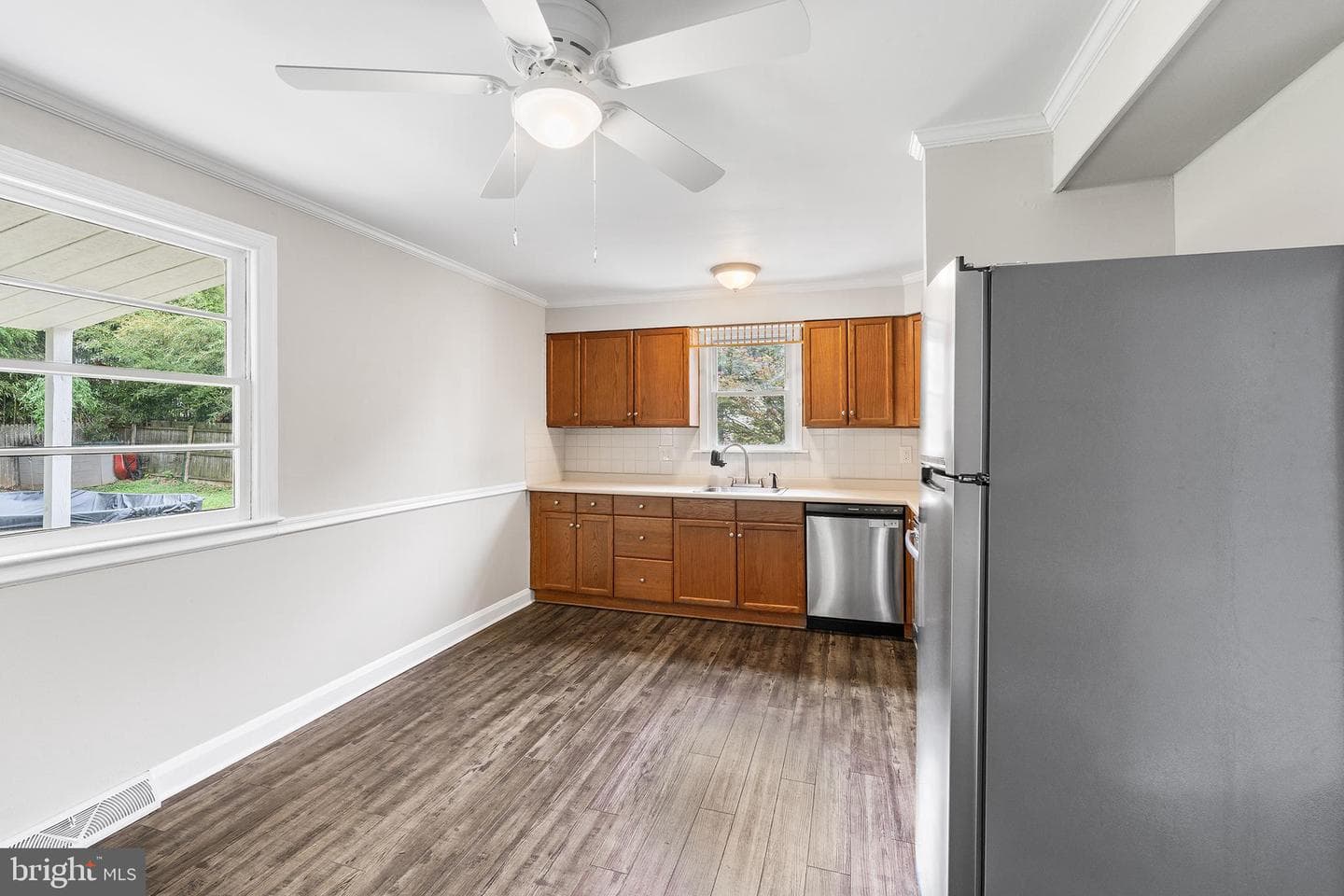 14 Gibbons Boulevard photo 7