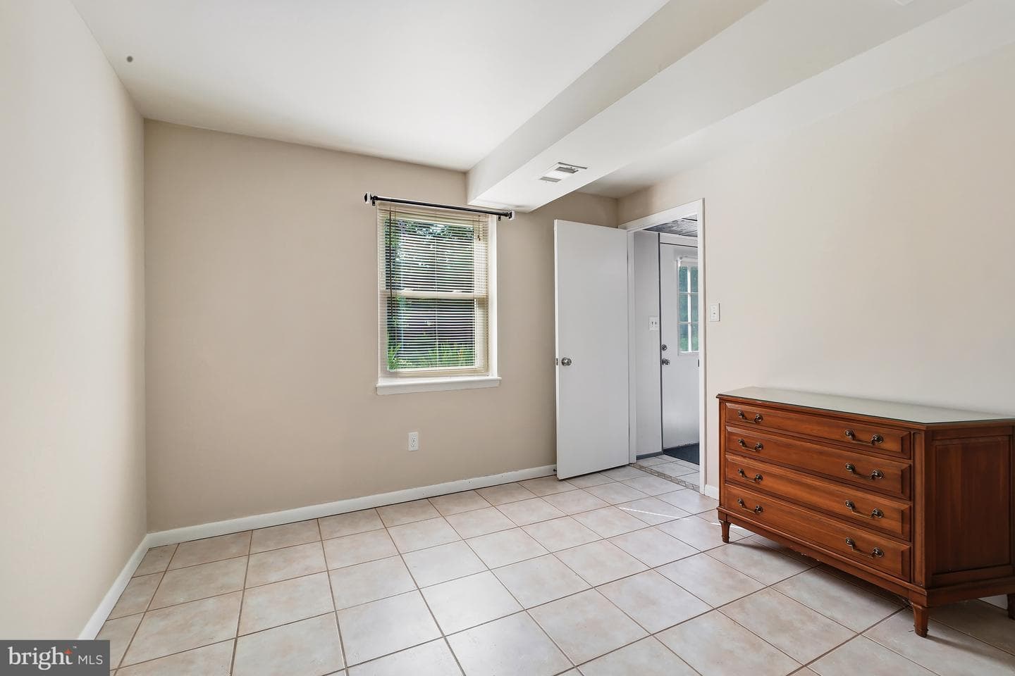 1721 Willis photo 22