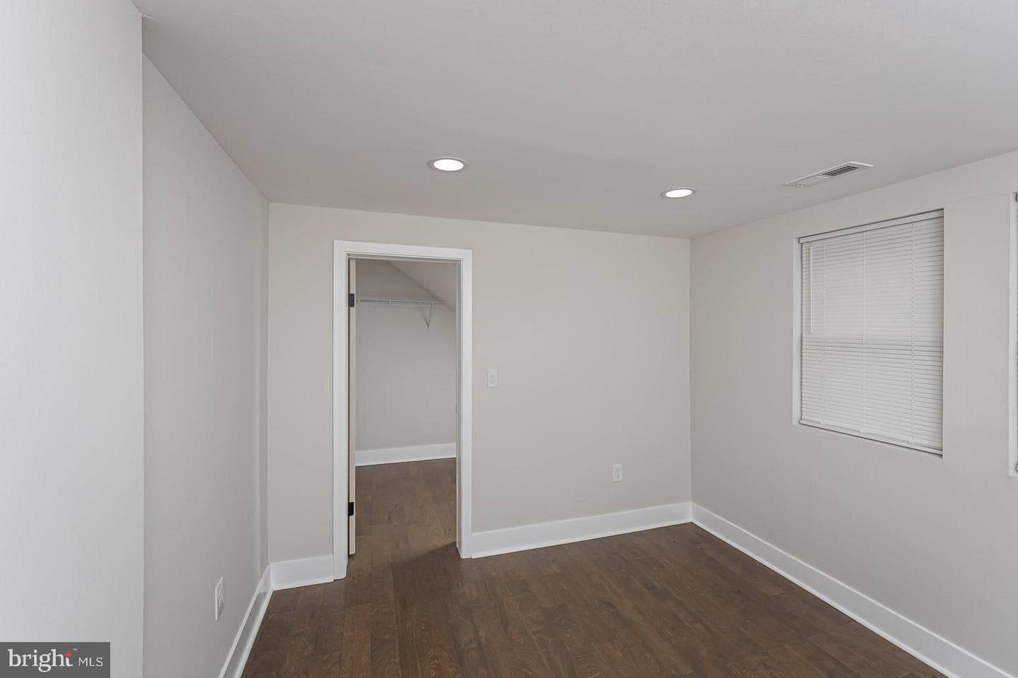 4134 Slater Avenue photo 28