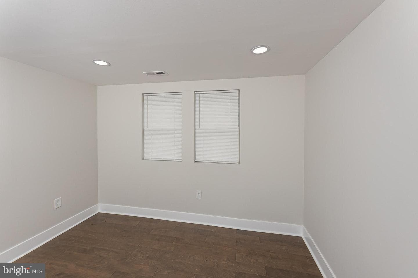 4134 Slater Avenue photo 29