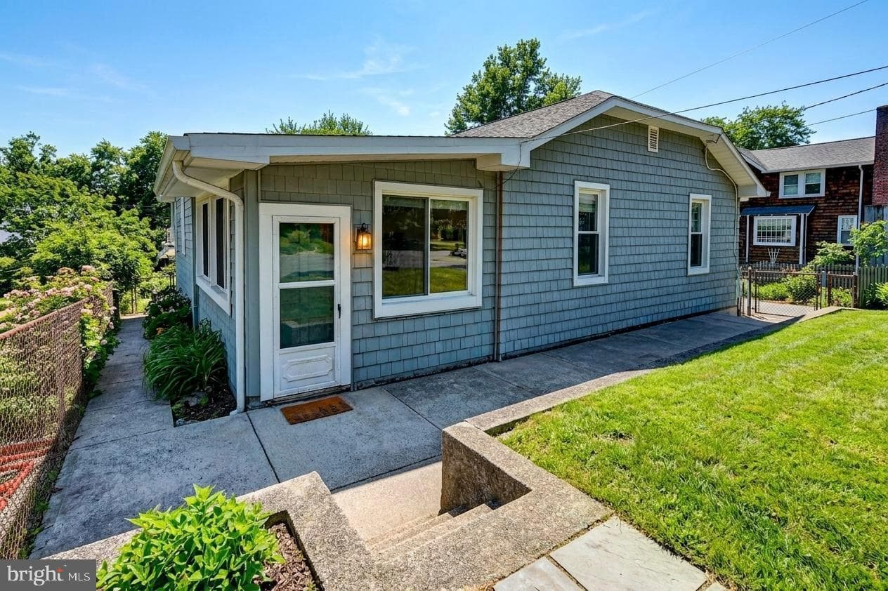 700 Murdock Road photo 22