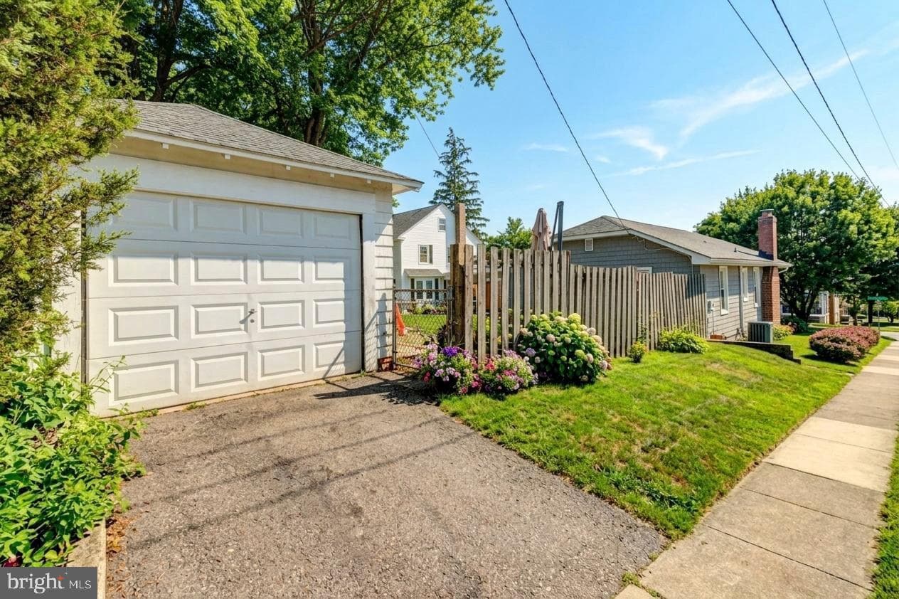 700 Murdock Road photo 23