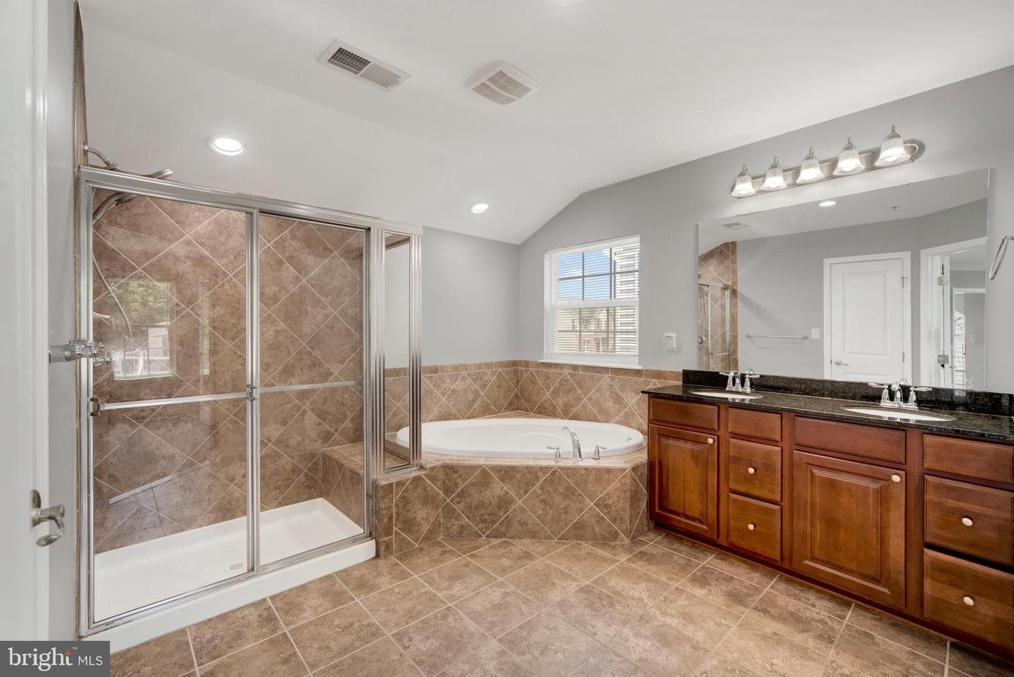 5707 Fieldcrest Drive photo 52