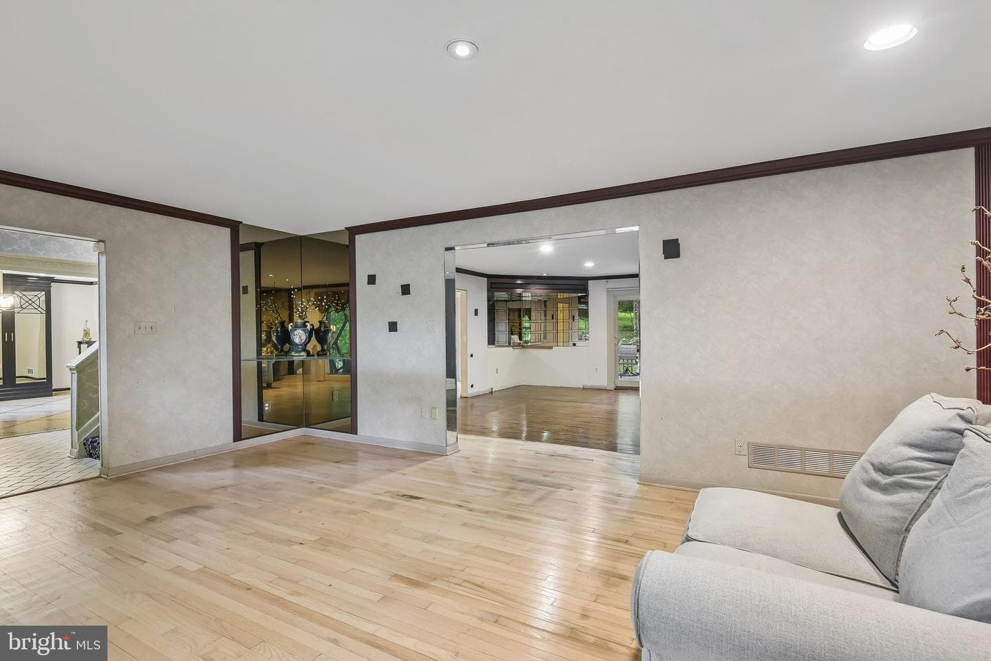 11112 Valley Heights Drive photo 6