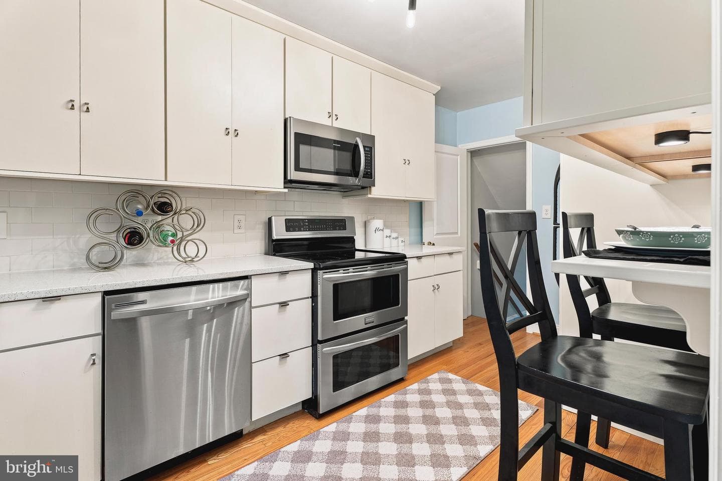 6471 Blenheim Road photo 13