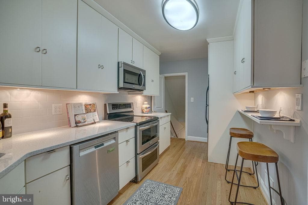 6471 Blenheim Road photo 16