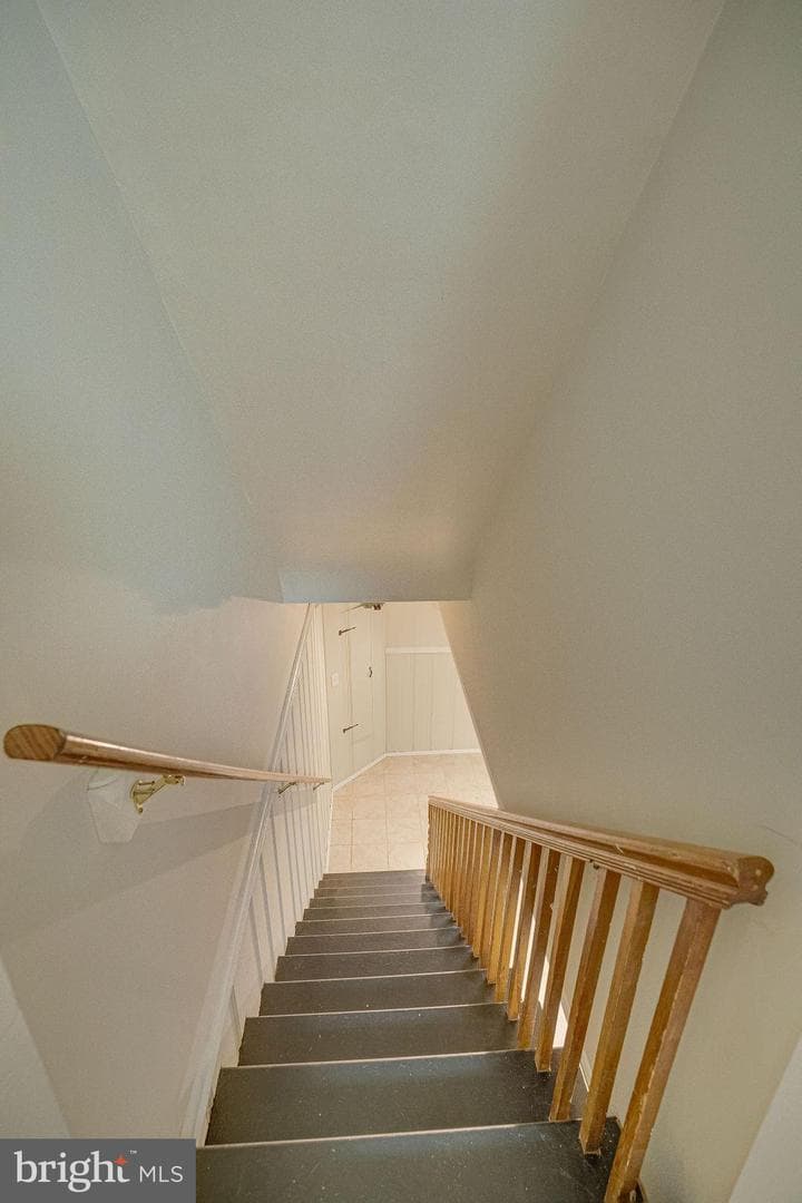 6471 Blenheim Road photo 22