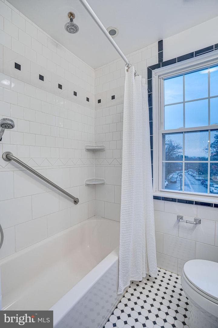 6471 Blenheim Road photo 38