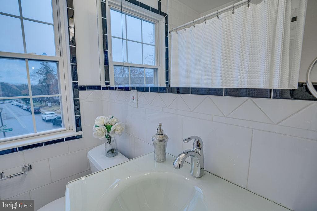 6471 Blenheim Road photo 41