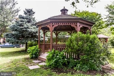 6471 Blenheim Road photo 57