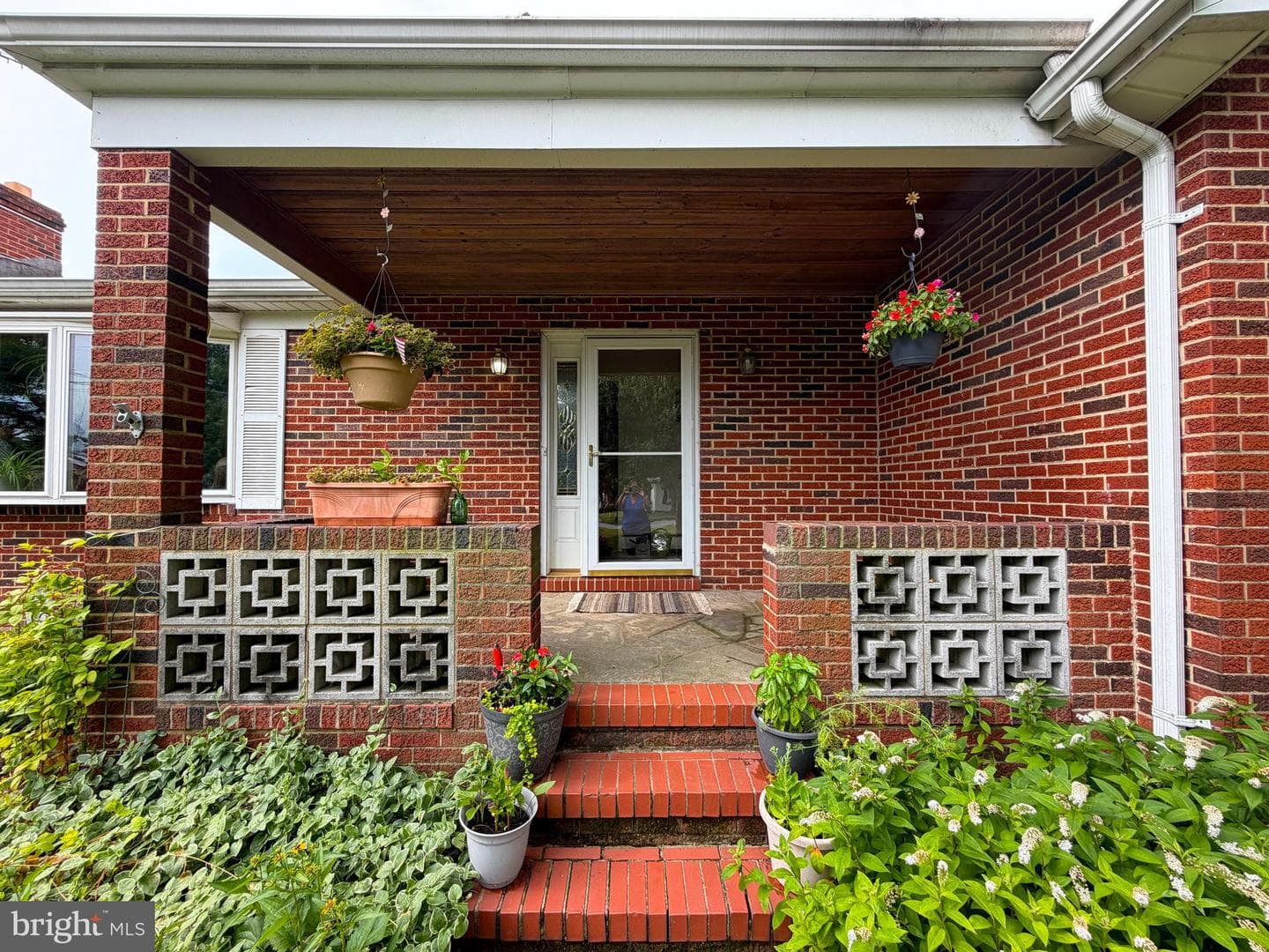 6615 Kenwood Avenue photo 48