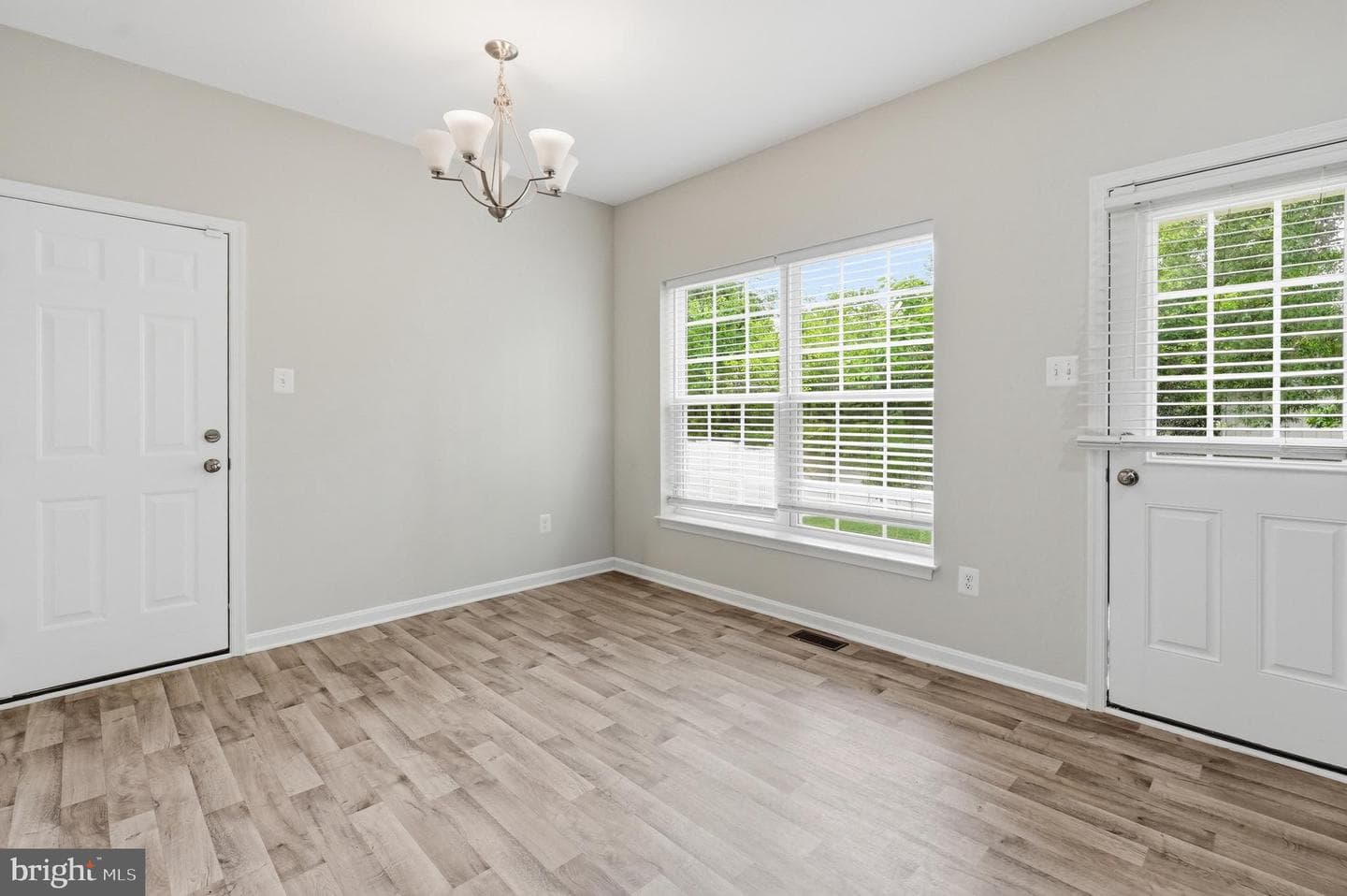 1621 Renaissance Drive photo 11