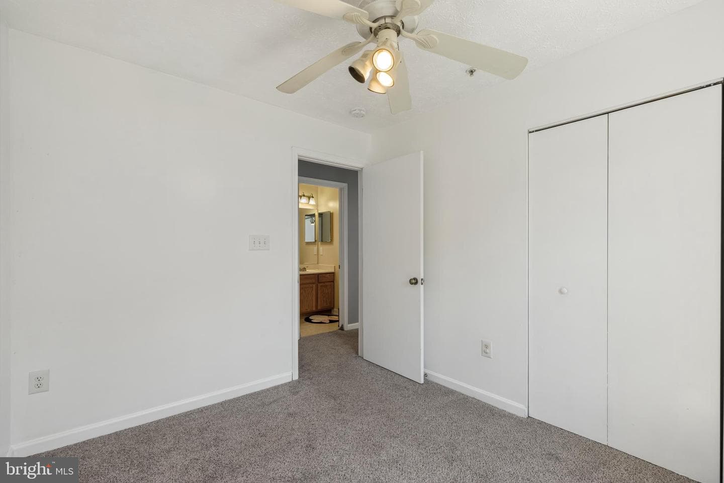 7507 Stones Throw photo 25
