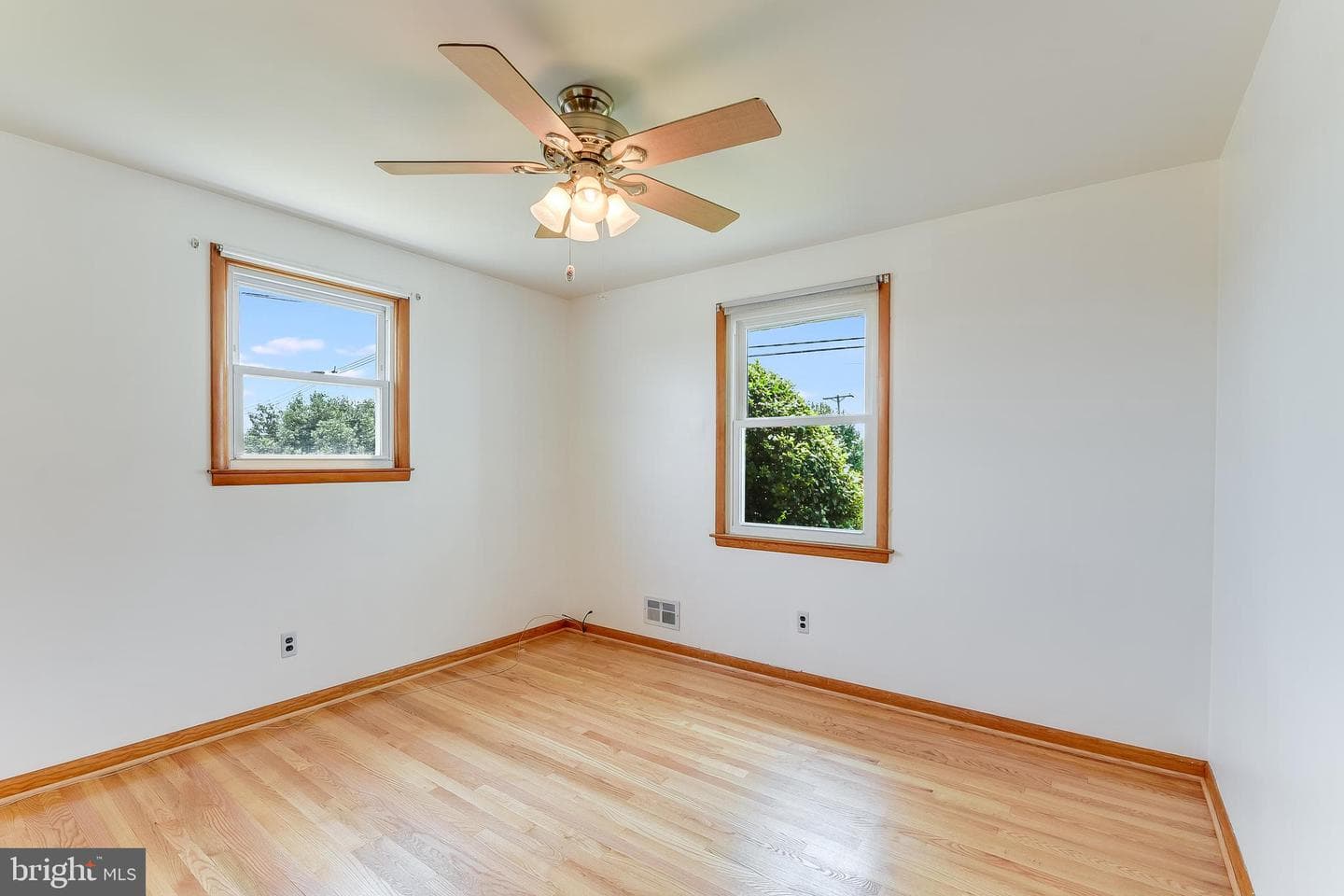 1528 Neighbors Avenue photo 19