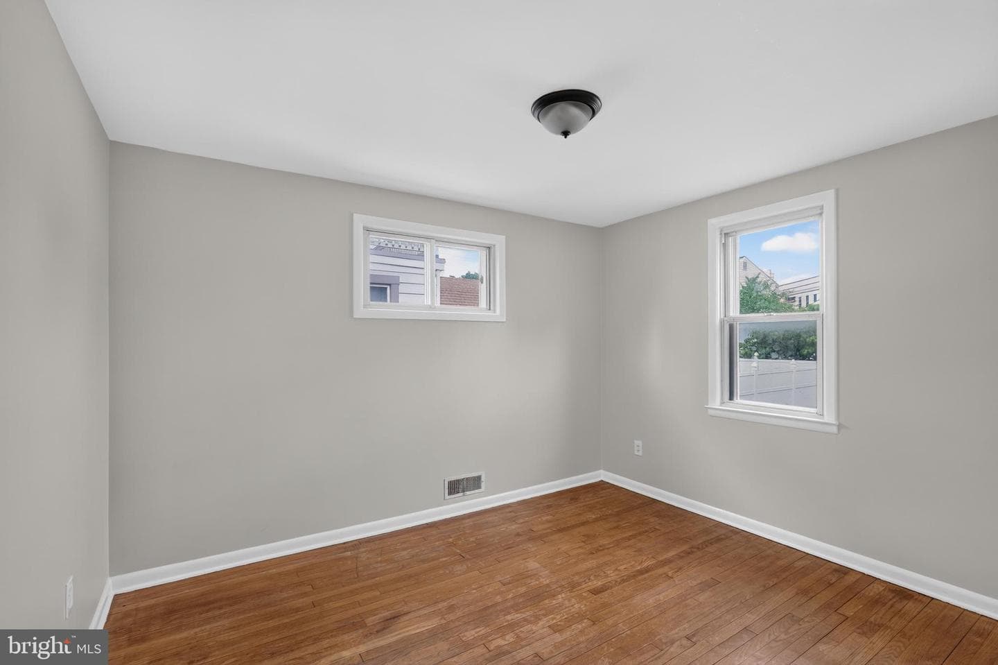 3016 5th Avenue photo 21
