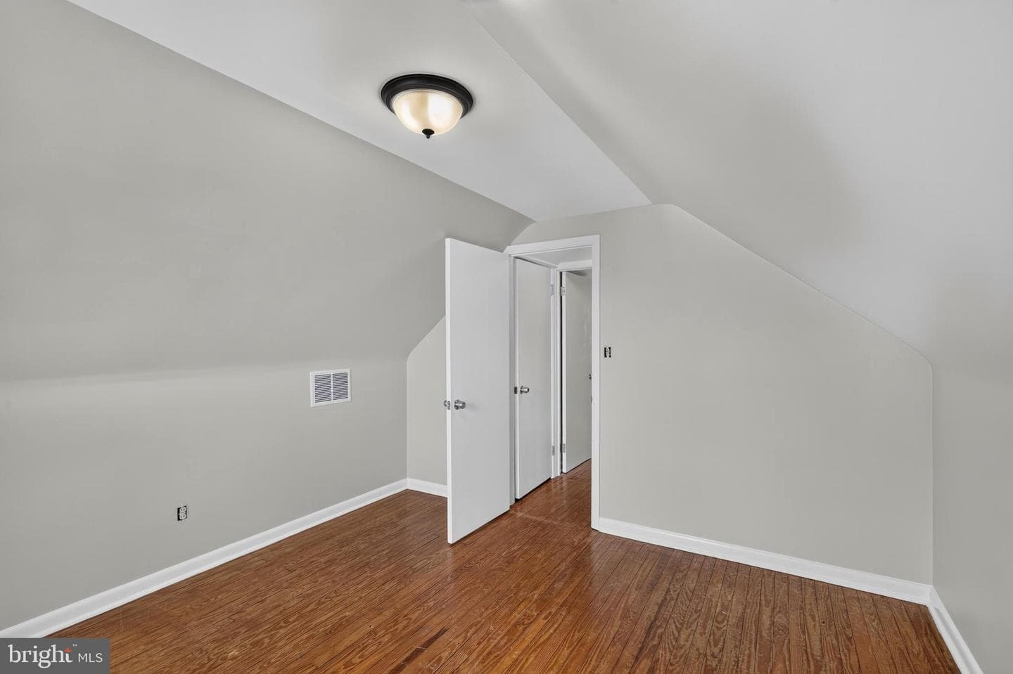 3016 5th Avenue photo 30