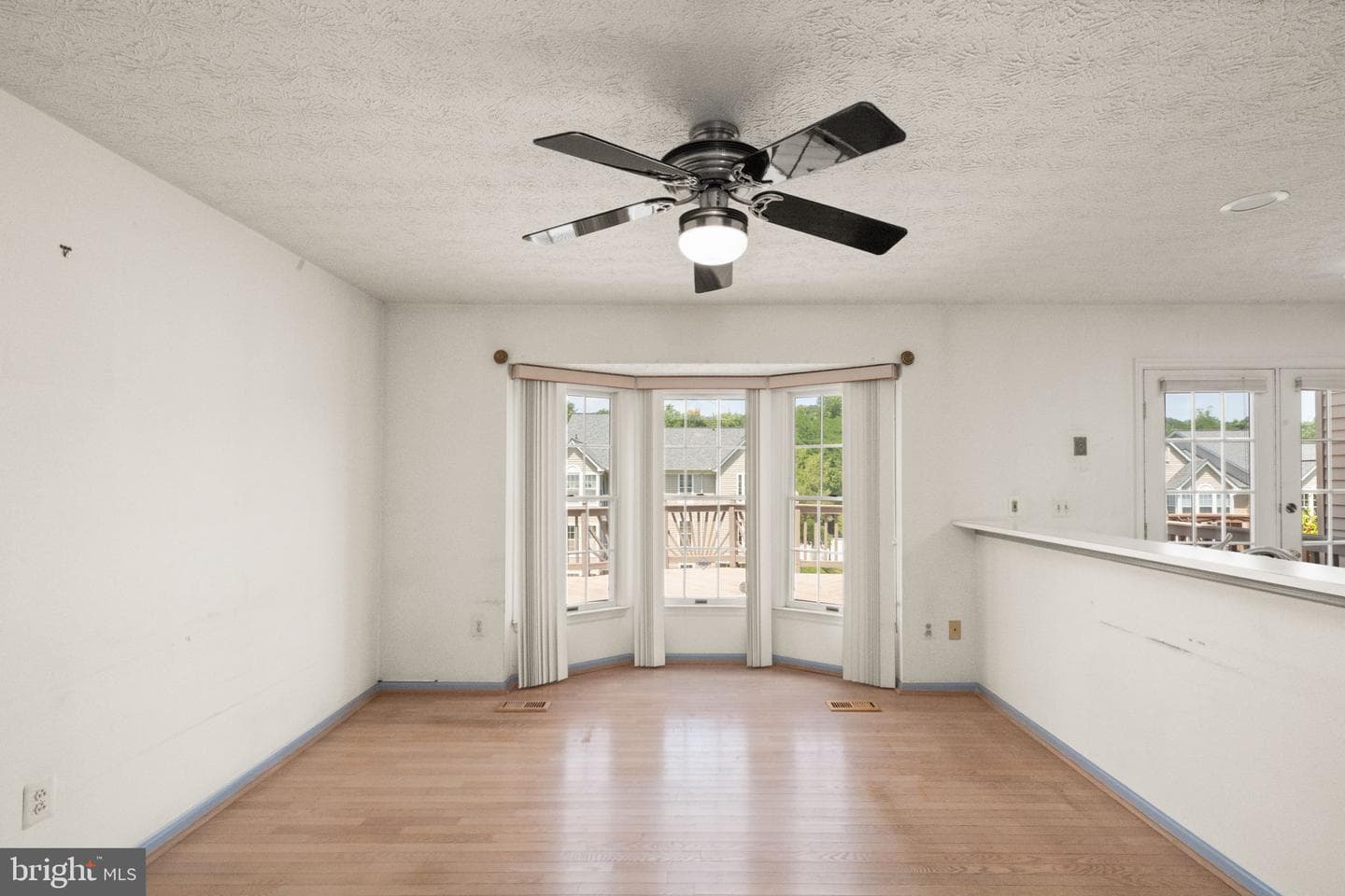 21 Willwood Court photo 9