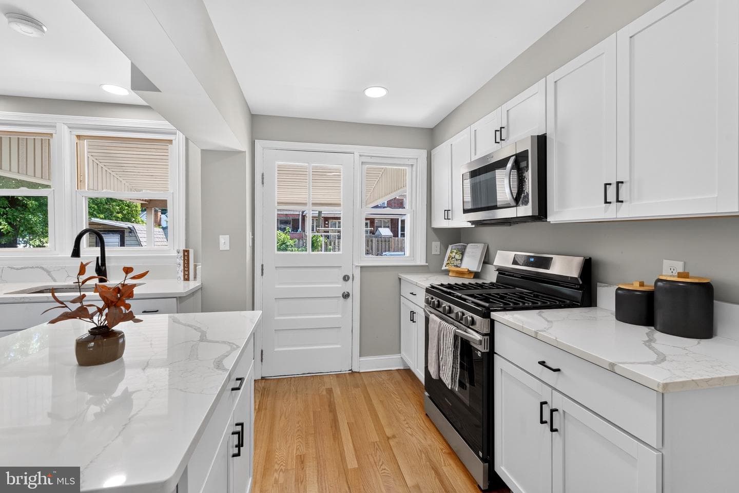 2916 Southbrook Road photo 9