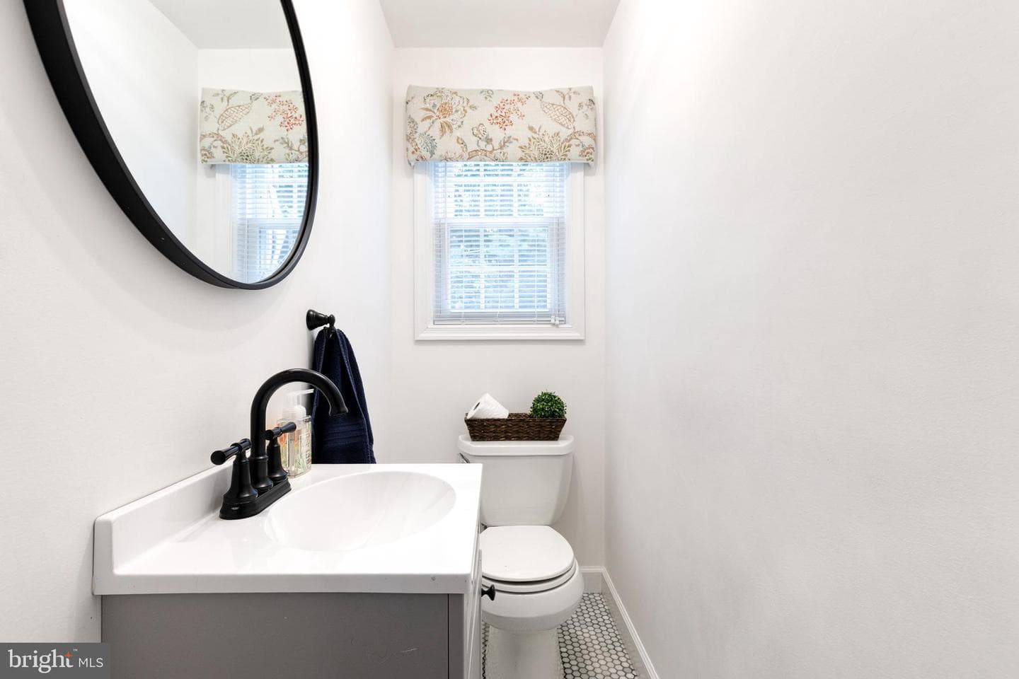 533 Brook Road photo 19
