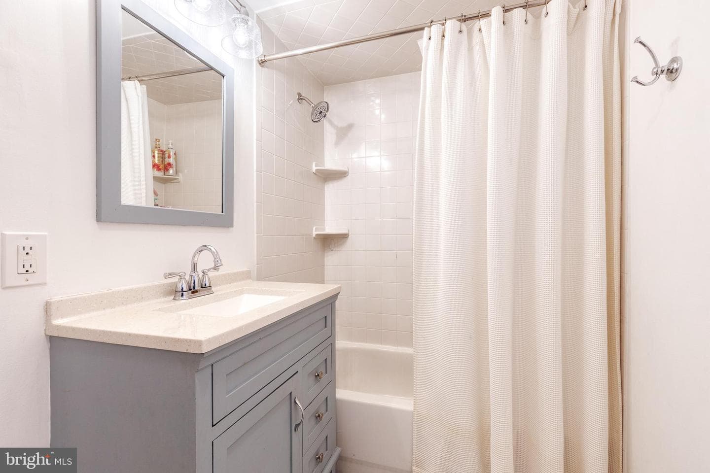 533 Brook Road photo 26