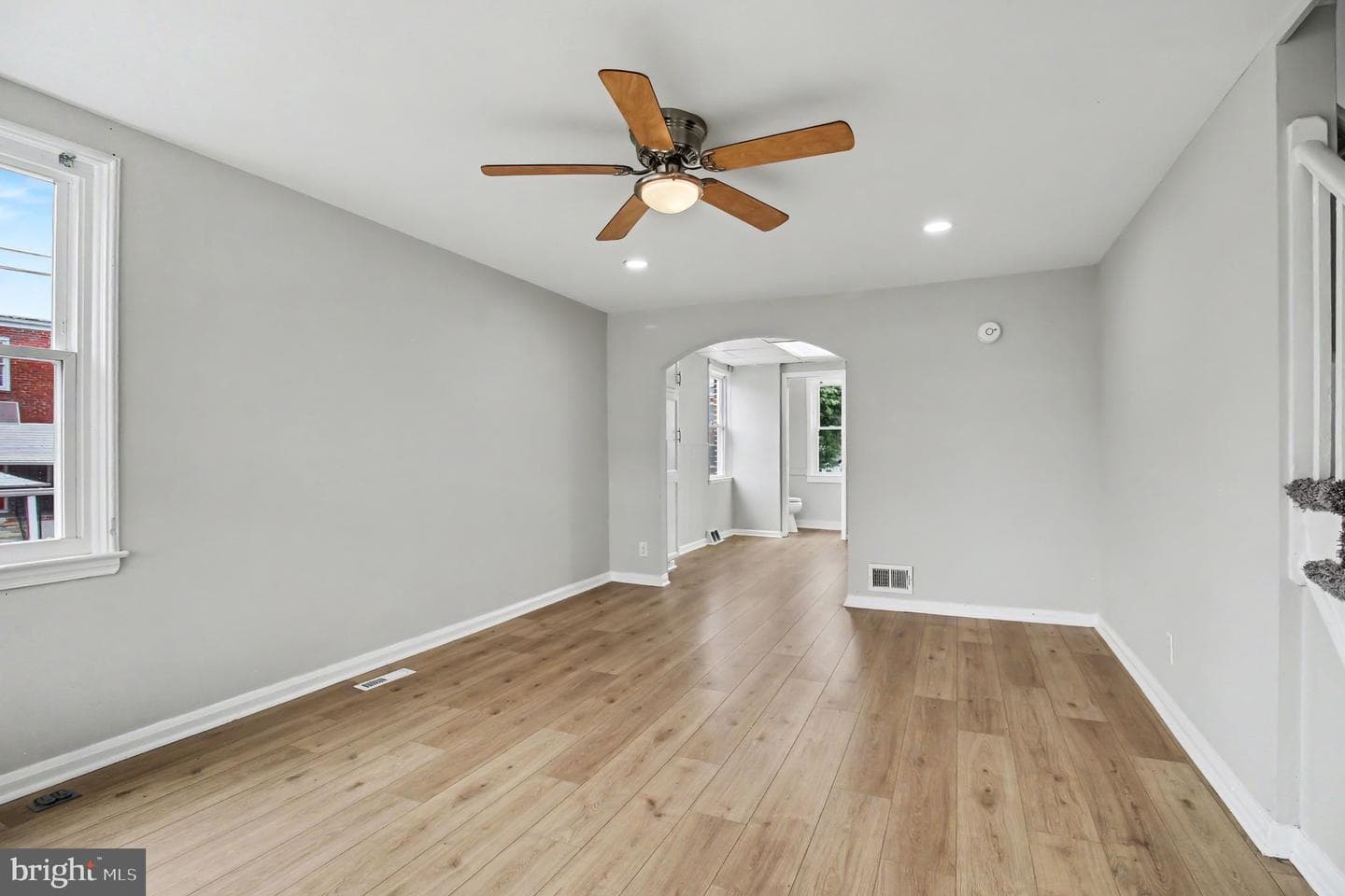 7434 Durwood Road photo 3