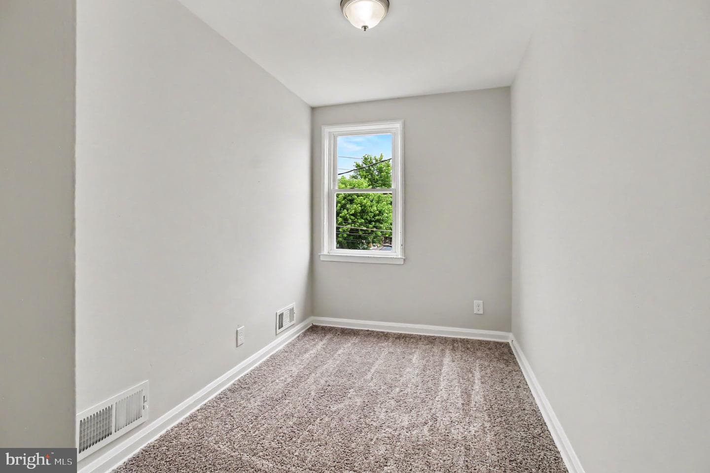 7434 Durwood Road photo 7