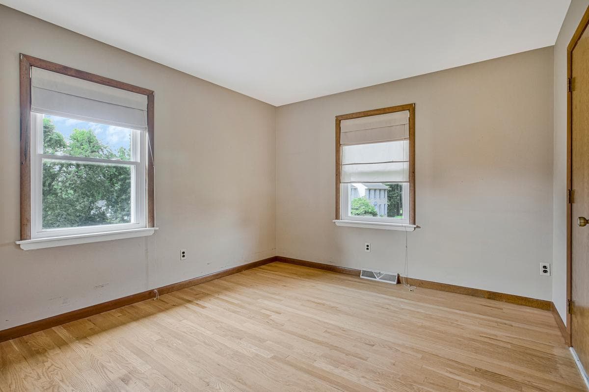 821 W Padonia Road photo 34