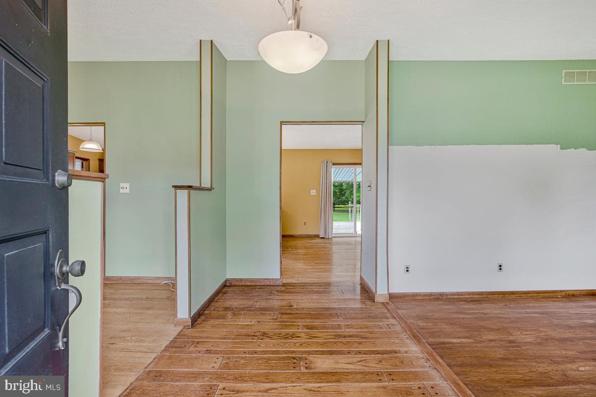 821 W Padonia Road photo 43
