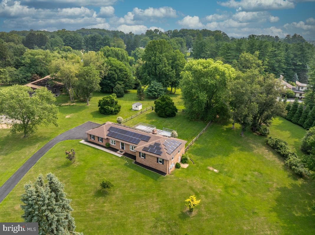 821 W Padonia Road photo 57