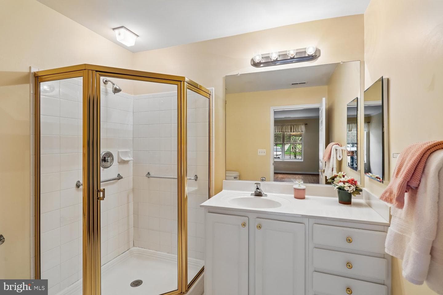660 Straffan Drive #101 photo 16