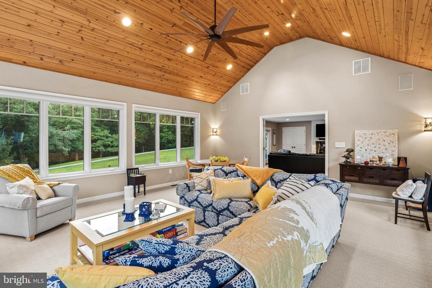 4003 Longmoor Circle photo 5