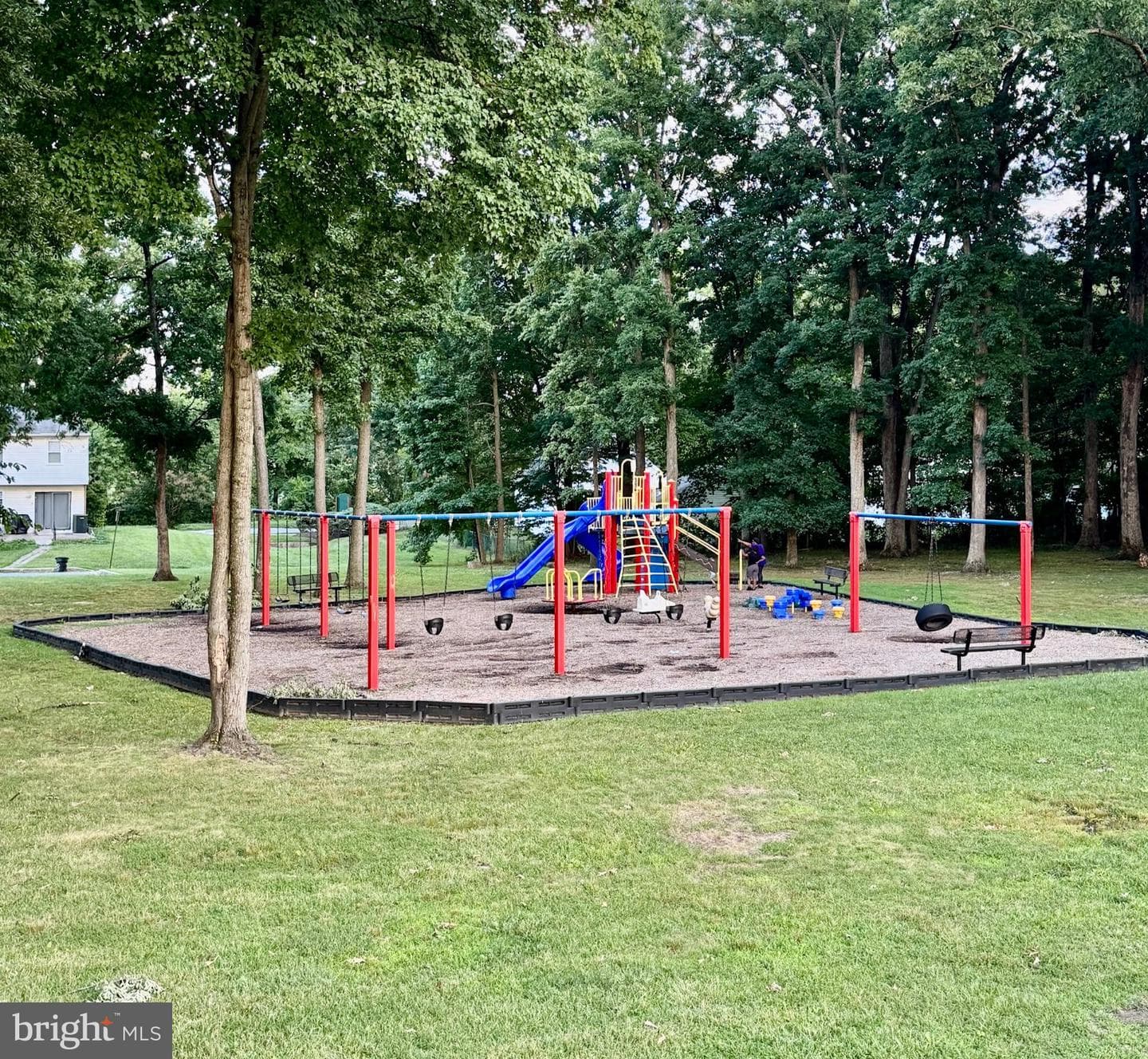 813 Thimbleberry Rd photo 32