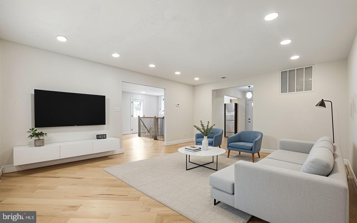113 Danbury Road photo 6