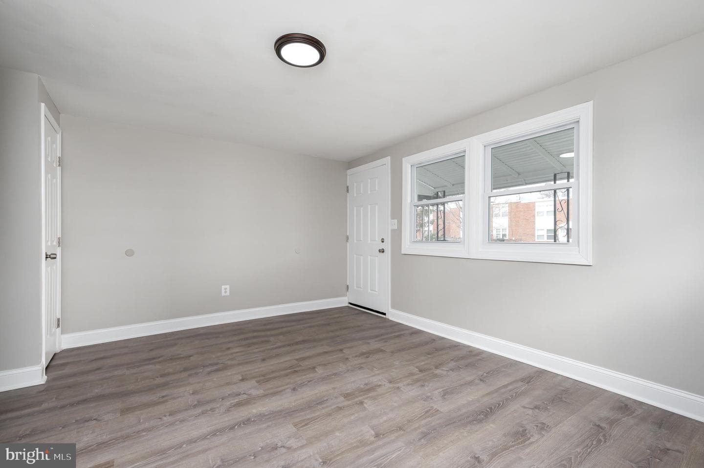 7923 Eastdale Road photo 7