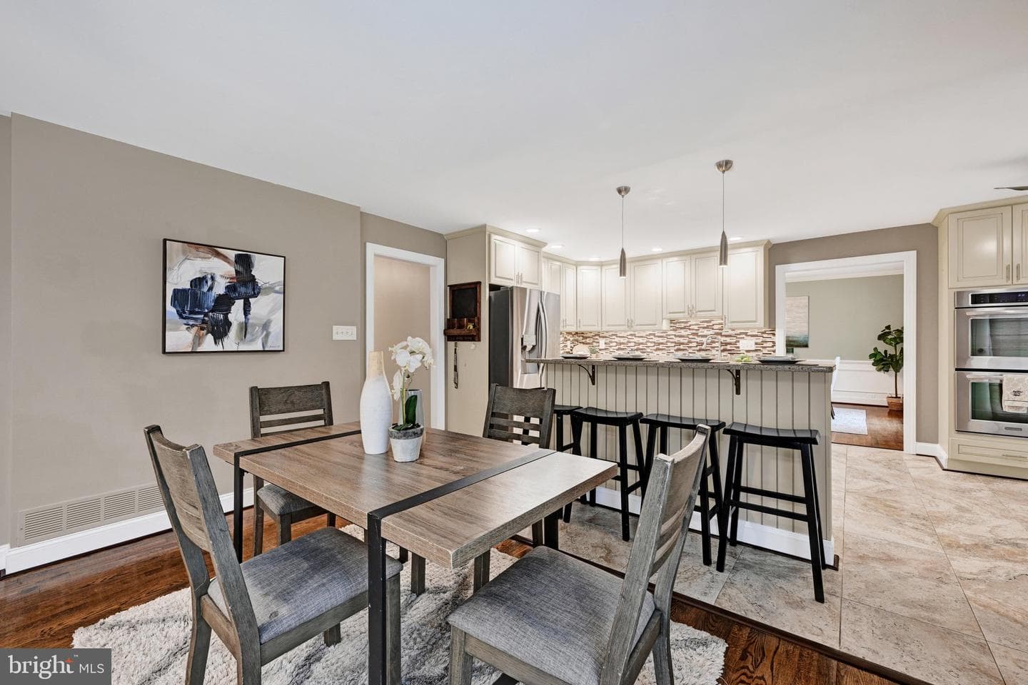 14210 Greencroft Lane photo 20