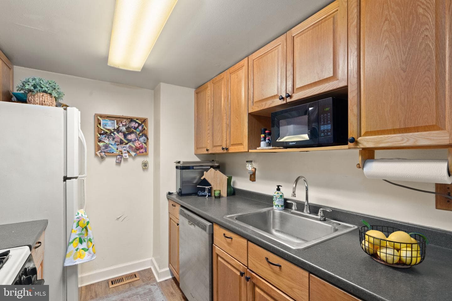 83 Eastford Court #11-83 photo 8