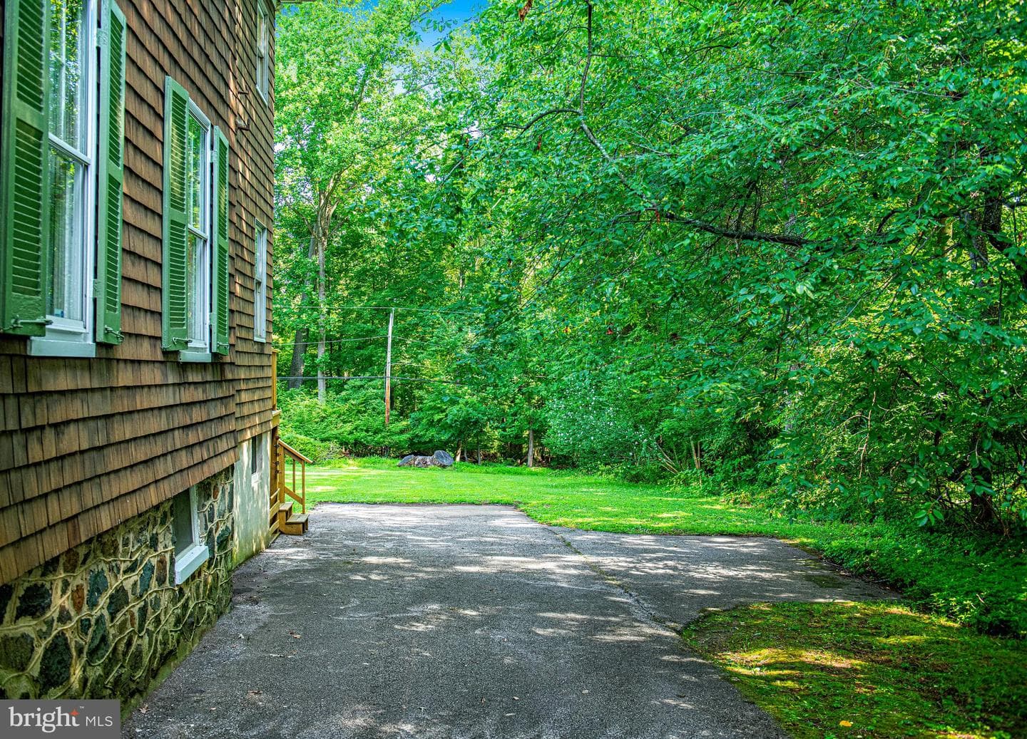 1014 Windsor Road photo 31