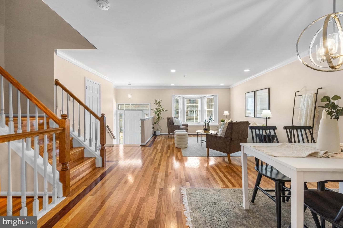 9406 Georgian Way photo 6