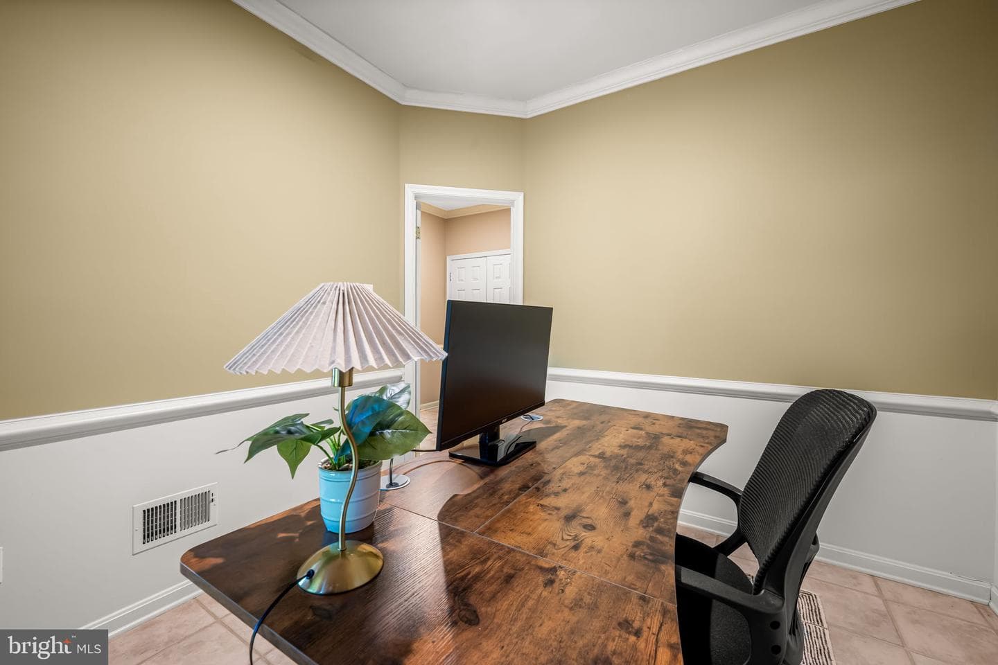 1011 Lillies Lane photo 34
