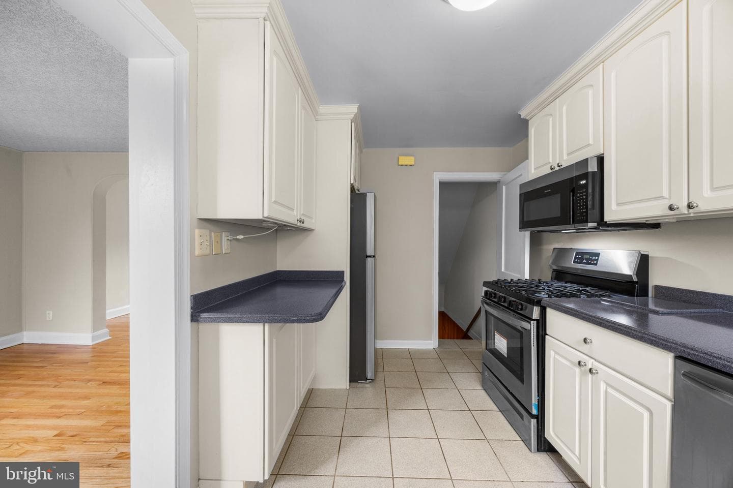 1561 Cottage Lane photo 18