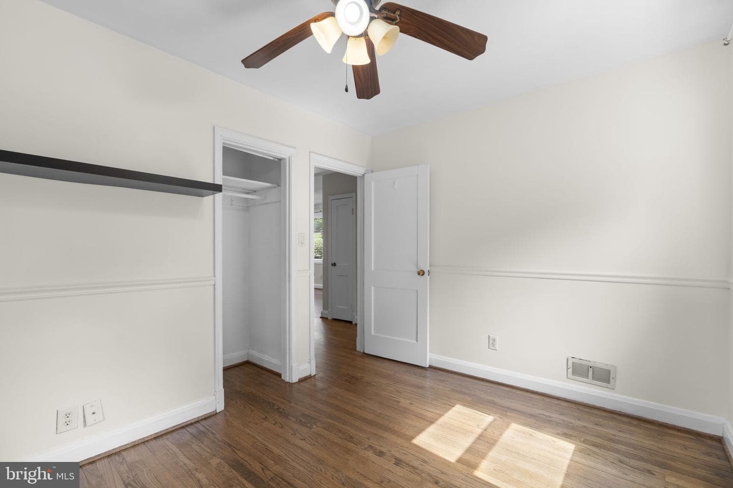 907 Woodsdale Road photo 17