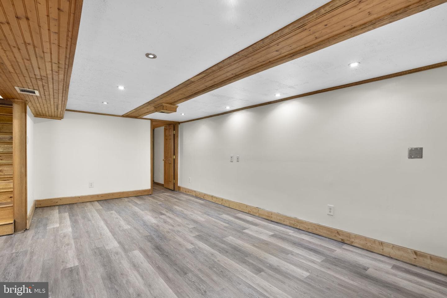 907 Woodsdale Road photo 26